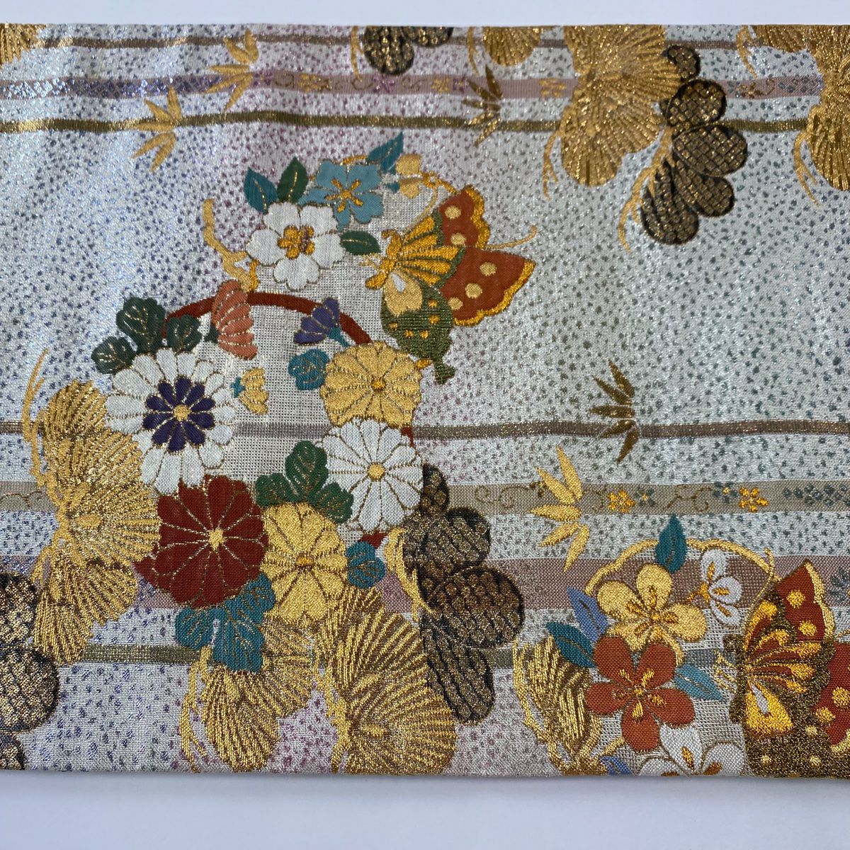 【美品】 袋帶 秀品級 蝶 花丸紋 金絲 金金箔 銀 六通 純蠶絲