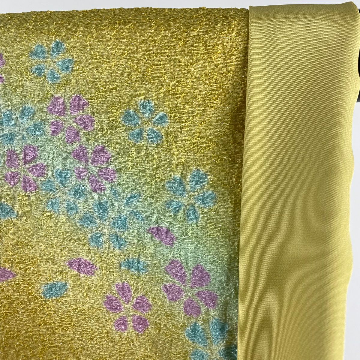 振袖禮服 身長159cm 袖長64cm M 雙層 草花紋紋 花瓣 銀通 金銀彩 絞染 山吹色 純蠶絲 美品 逸品級