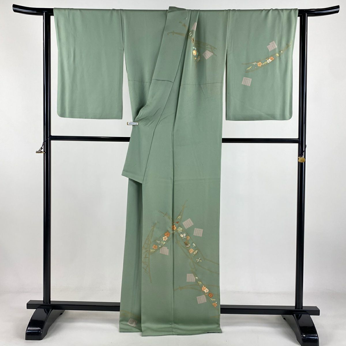 訪問服 身長170.5cm 袖長68cm L 雙層 千總 落款あり 松樹竹子梅花 寶盡くし 刺繡 金彩裝飾 淺綠 純蠶絲 逸品級 一つ紋