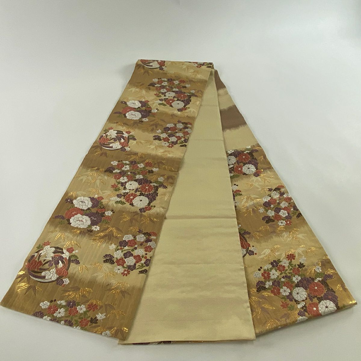 袋帶 美品 秀品級 花丸紋 松樹竹子梅花 唐織 金金箔 金色 六通 純蠶絲