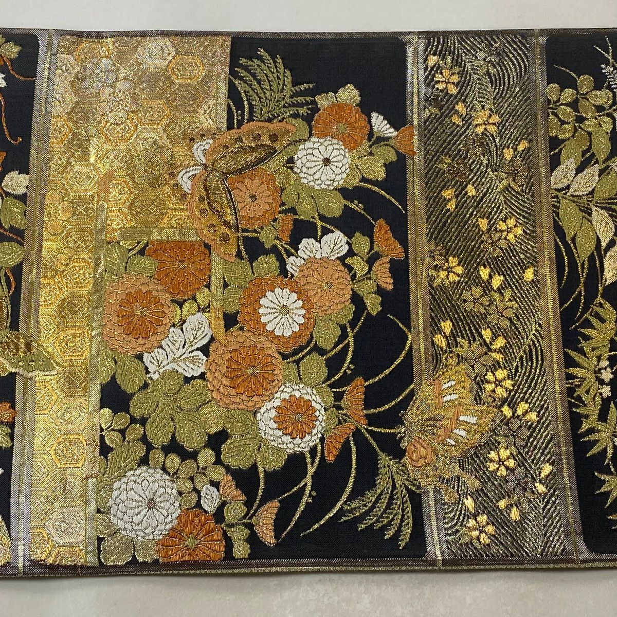 袋帶 秀品級 段格天取蒔絵文 蝶 金金箔 唐織 黑灰 六通 純蠶絲