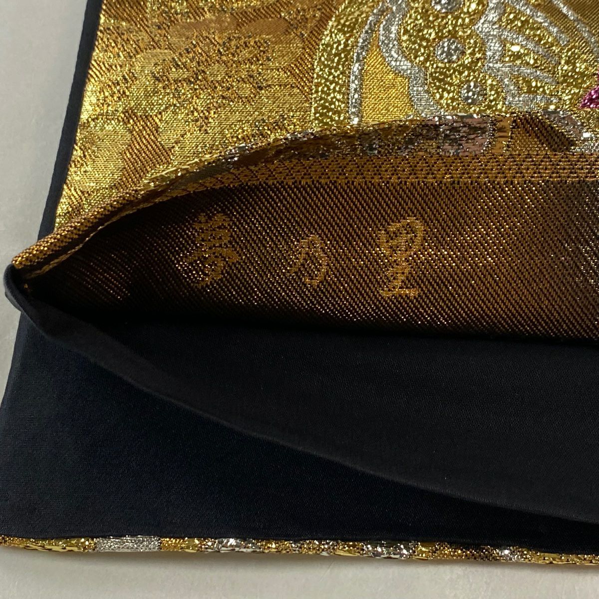 袋帶 秀品級 夢乃里 蝶 草花紋 金金箔 金色 六通 純蠶絲