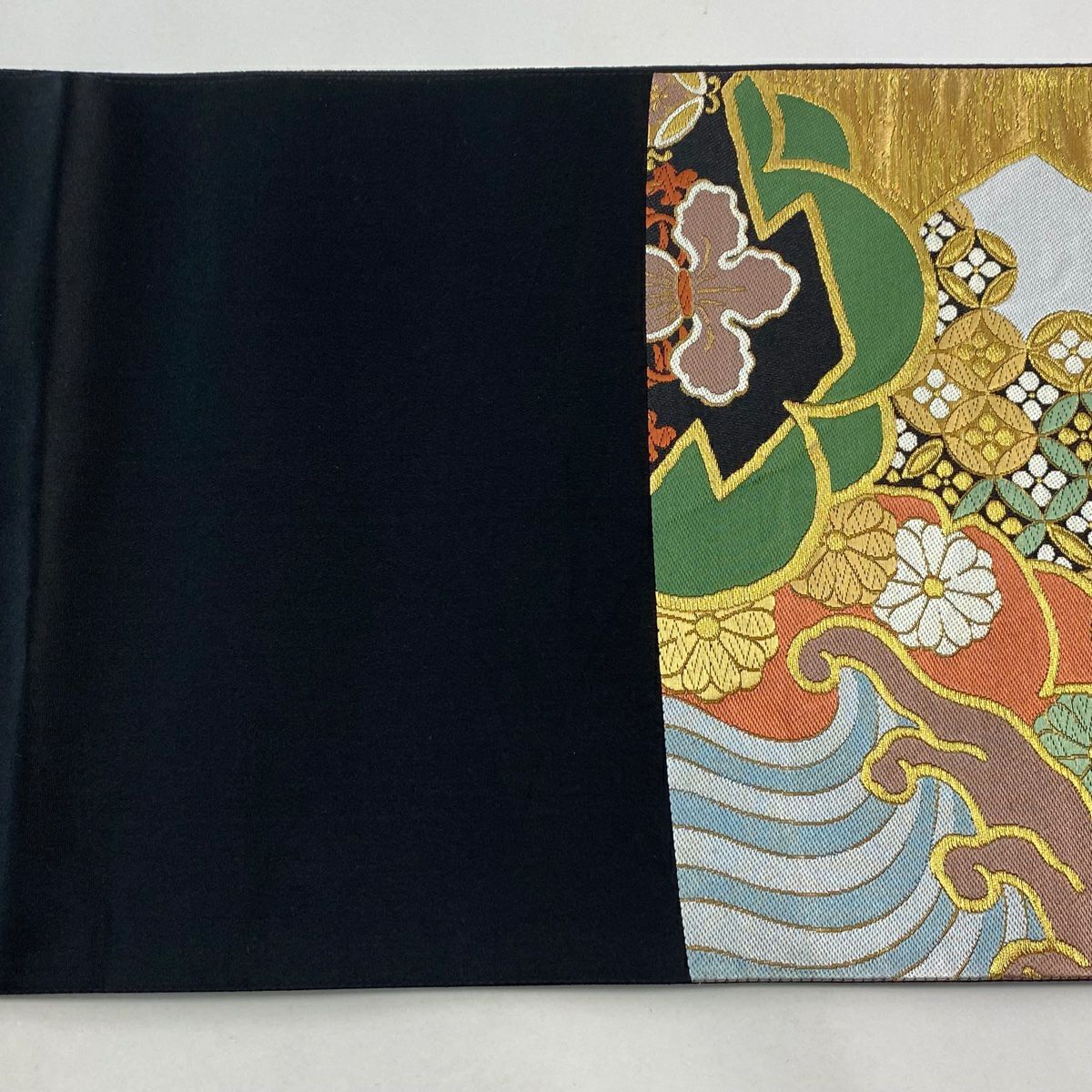【美品】 袋帶 逸品級 小笹裕義 花 寶盡くし 金絲 金金箔 金色 六通 純蠶絲