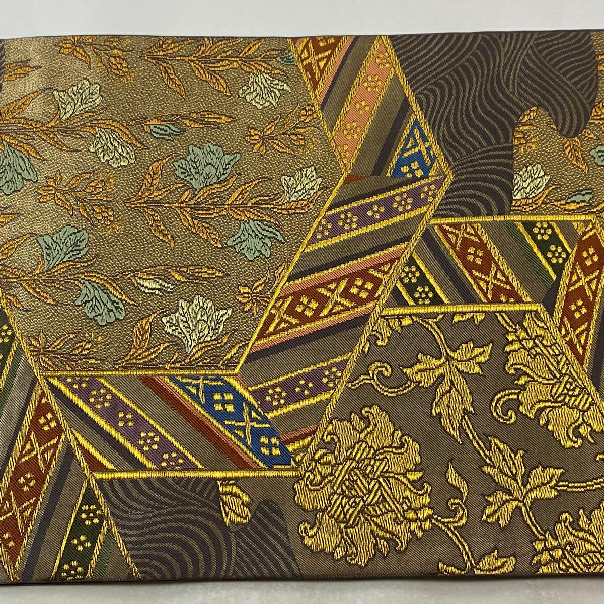 【美品】 袋帶 逸品級 北出與三郎 落款あり 本袋 名物暈繝縁唐花文 金糸 金金箔 灰紫 六通 純蠶絲