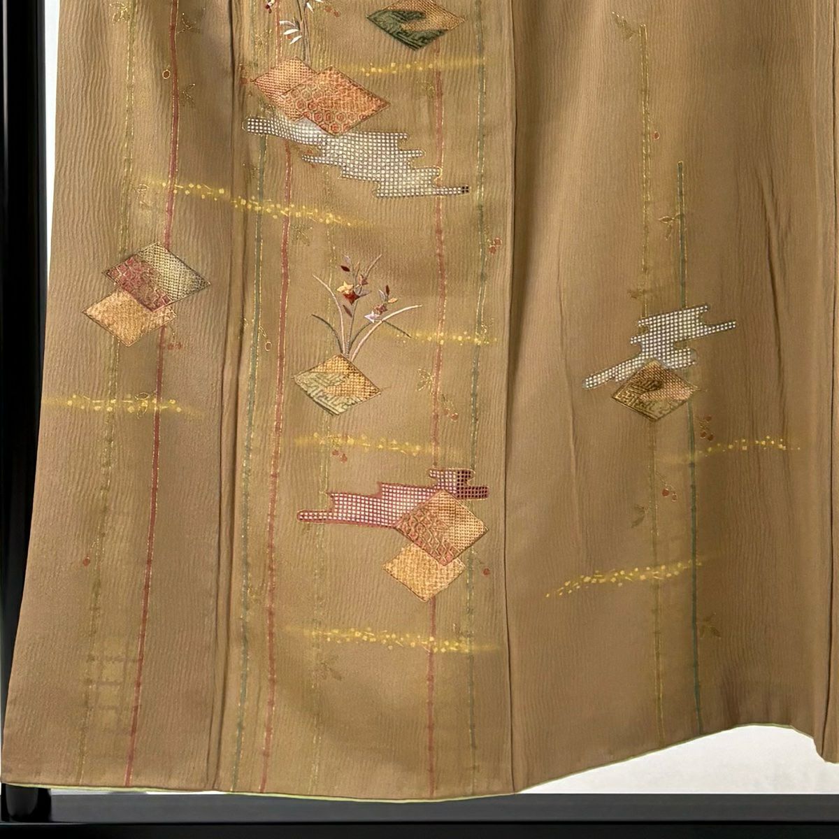訪問服 身長152cm 袖長63.5cm S 雙層 菱 葉與果實 刺繡 金彩裝飾 淺茶 純蠶絲 優品級