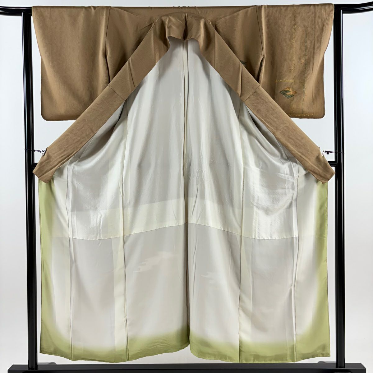 訪問服 身長152cm 袖長63.5cm S 雙層 菱 葉與果實 刺繡 金彩裝飾 淺茶 純蠶絲 優品級
