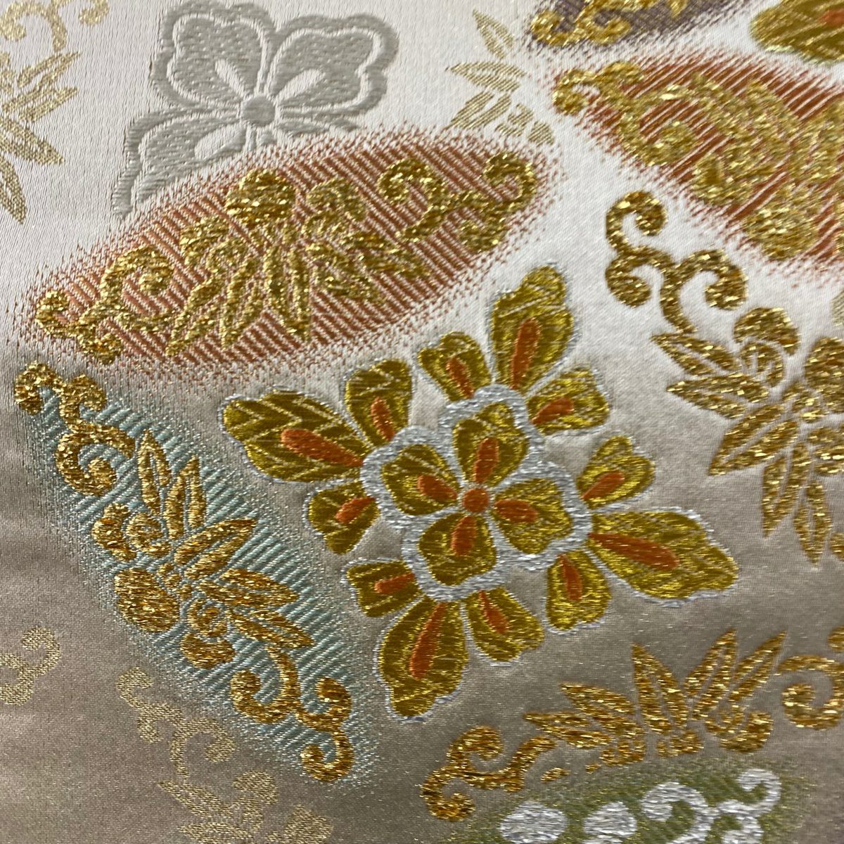 【庫存清倉】 【美品】 袋帶 名品級 關西仕立 七寶 花菱 金絲 金金箔 奶油 六通 純蠶絲