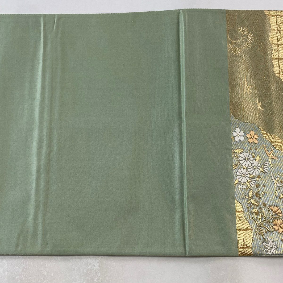 袋帶 逸品級 じゅらく 落款あり じゅらく帝王紫 格天井 草花紋 金糸 金金箔 金色 お太鼓柄 純蠶絲