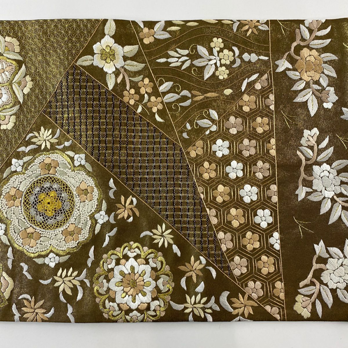 【美品】 袋帶 逸品級 凱旋門刺繡 華紋 草花紋 金銀線 刺繡 金茶 六通 純蠶絲