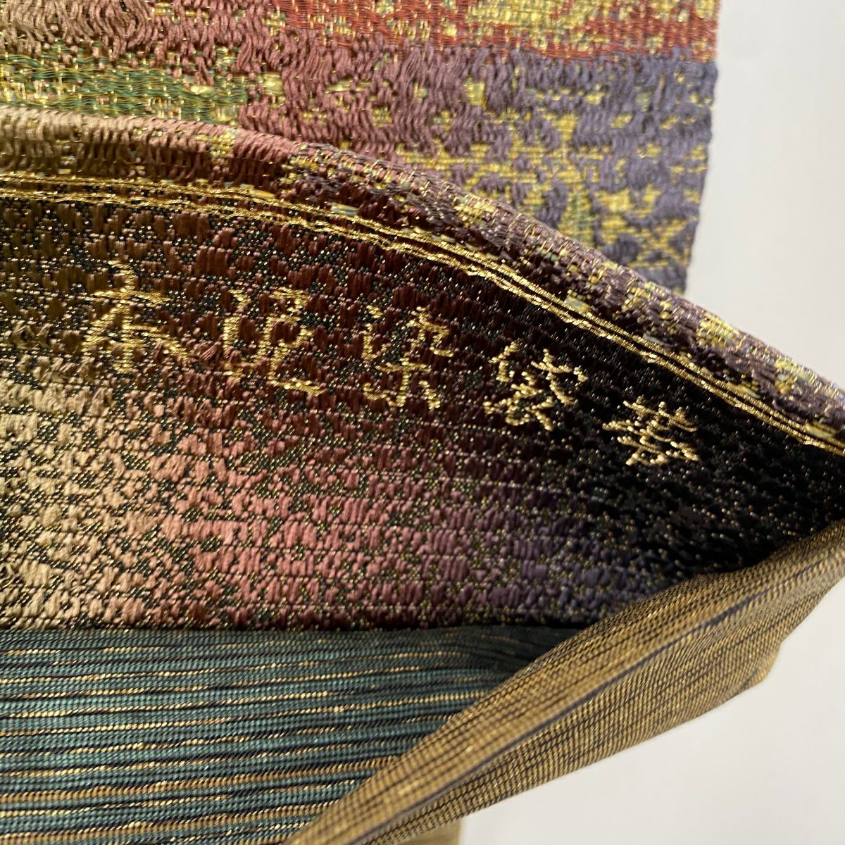 【美品】 袋帶 秀品級 草花紋紋 動物 金金箔 金絲 灰色 六通 純蠶絲