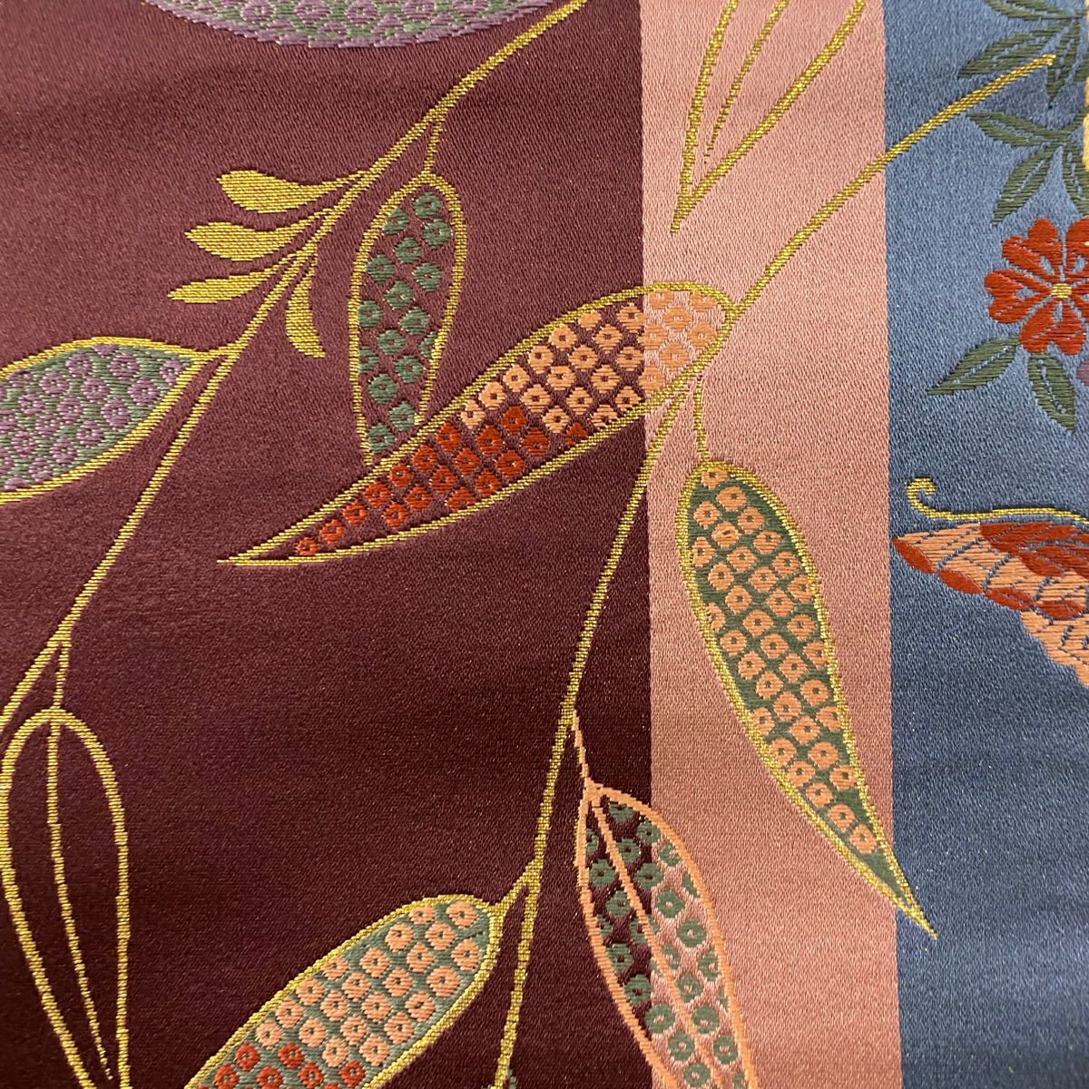 【美品】 袋帶 秀品級 葉柄 花蝶 金絲 茶紫 六通 純蠶絲