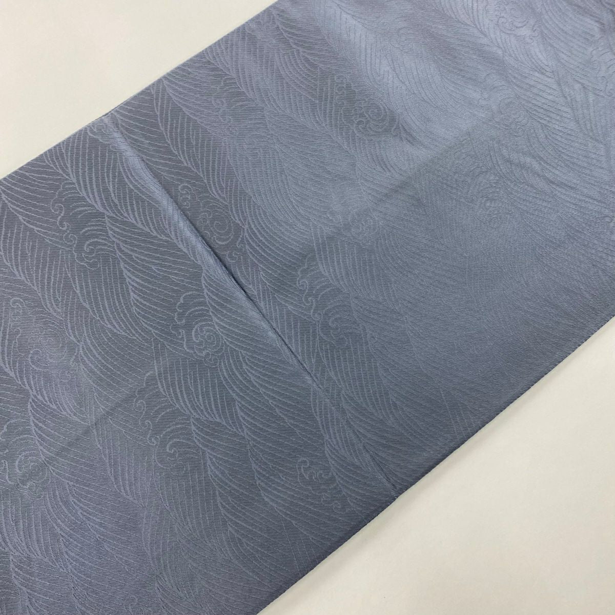 【美品】 袋帶 逸品級 じゅらく 落款あり 紫華麗人 葡萄 波 金糸 唐織 薄紫 お太鼓柄 純蠶絲