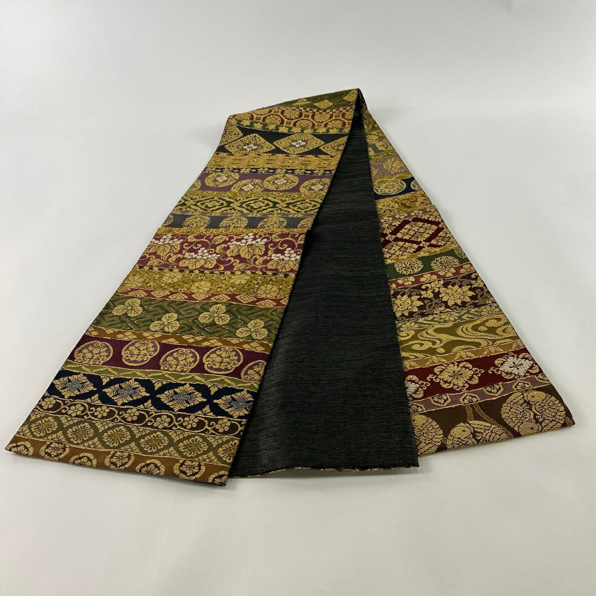 【美品】 袋帶 逸品級 落款 草花紋 蝶 金絲 茶綠 全通 純蠶絲