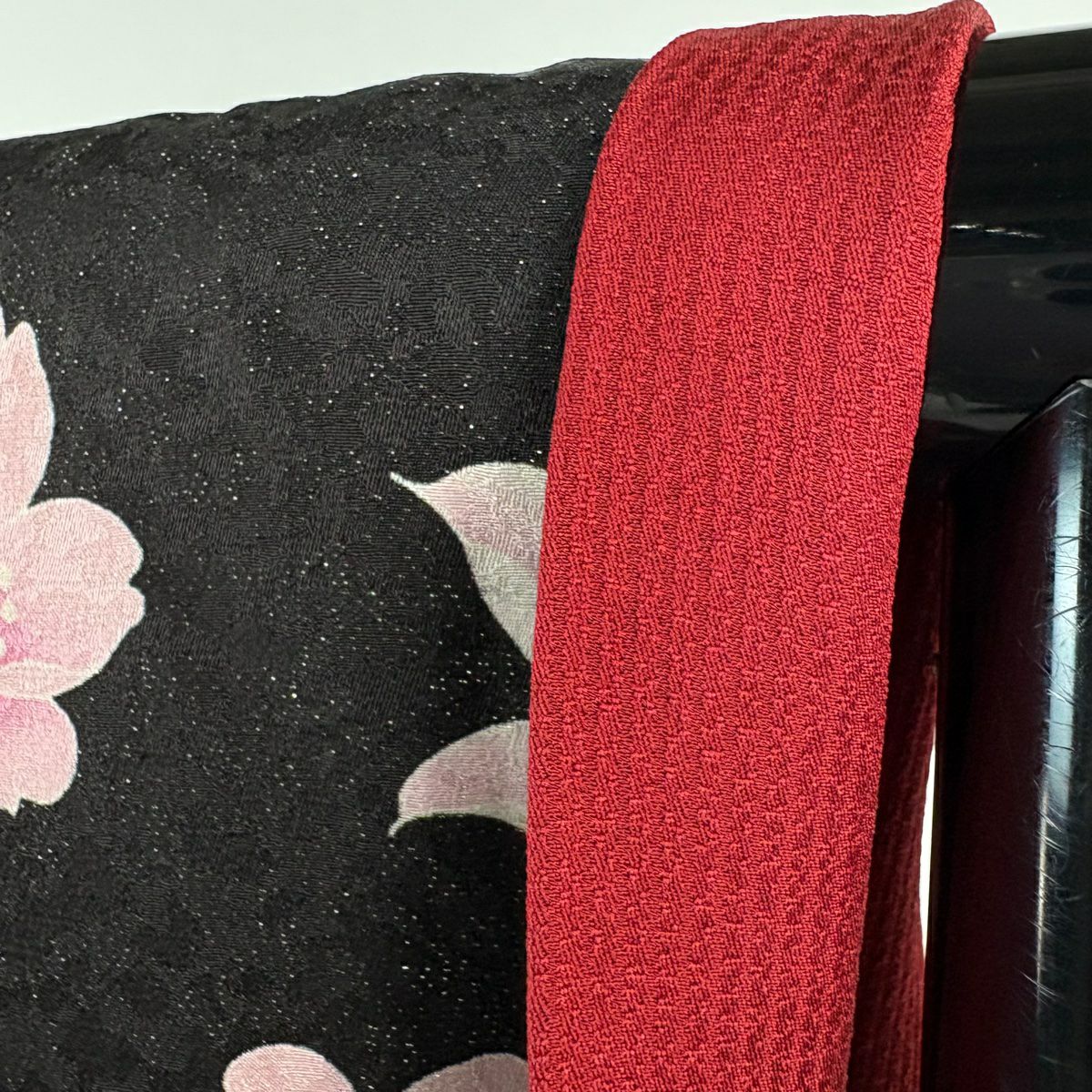 【美品】振袖禮服 身長156.5cm 袖長66.5cm M 雙層 大和 花丸紋 櫻 銀通 金銀彩 黑 純蠶絲 逸品級