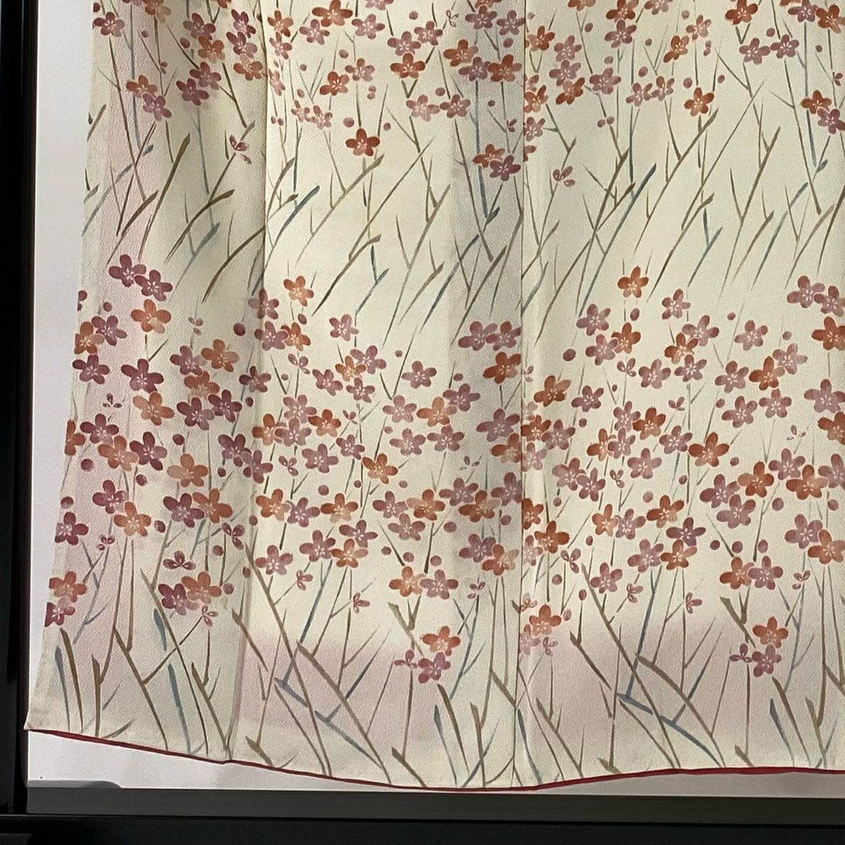 【美品】 小紋 身長154cm 袖長61cm S 雙層 梅花 縮緬 奶油色 純蠶絲 優品級
