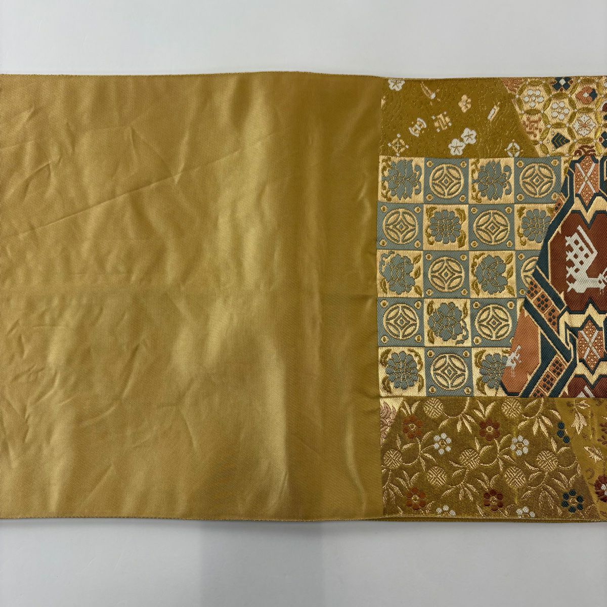 【美品】 袋帶 秀品級 有栖川鹿文 寶盡くし 金金箔 金絲 金 六通 純蠶絲