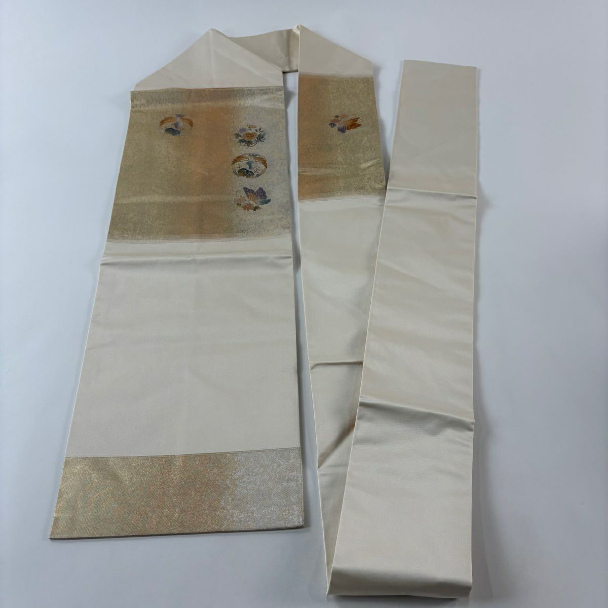 【美品】 名古屋帶 秀品級 鳥 花蝶 螺鈿 金金箔 米色 純蠶絲