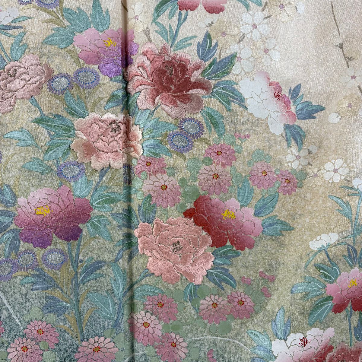 訪問服 身長156cm 袖長65.5cm M 雙層 落款あり 牡丹 草花紋刺繡 金銀彩 薄綠 純蠶絲 逸品級