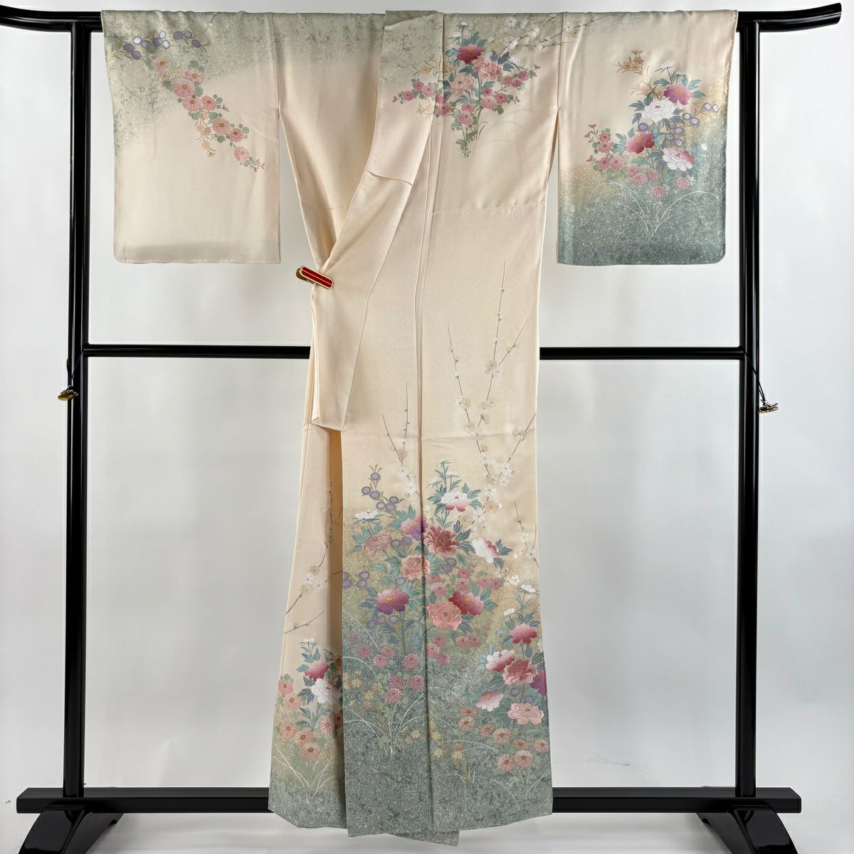 訪問服 身長156cm 袖長65.5cm M 雙層 落款あり 牡丹 草花紋刺繡 金銀彩 薄綠 純蠶絲 逸品級
