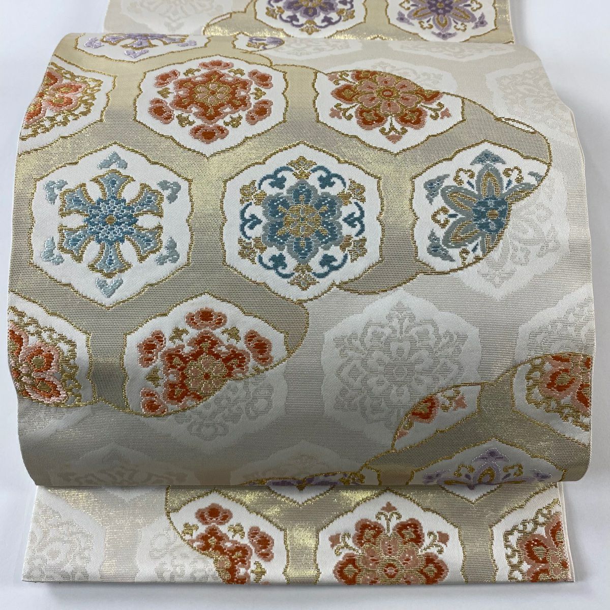袋帶 逸品級 川島織物 落款 華紋 雲文 金金箔 金絲 奶油 六通 純蠶絲