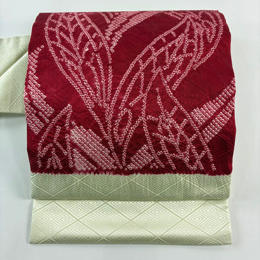 【美品】 名古屋帶 優品級 葉柄 地紋 絞染 深紅 純蠶絲