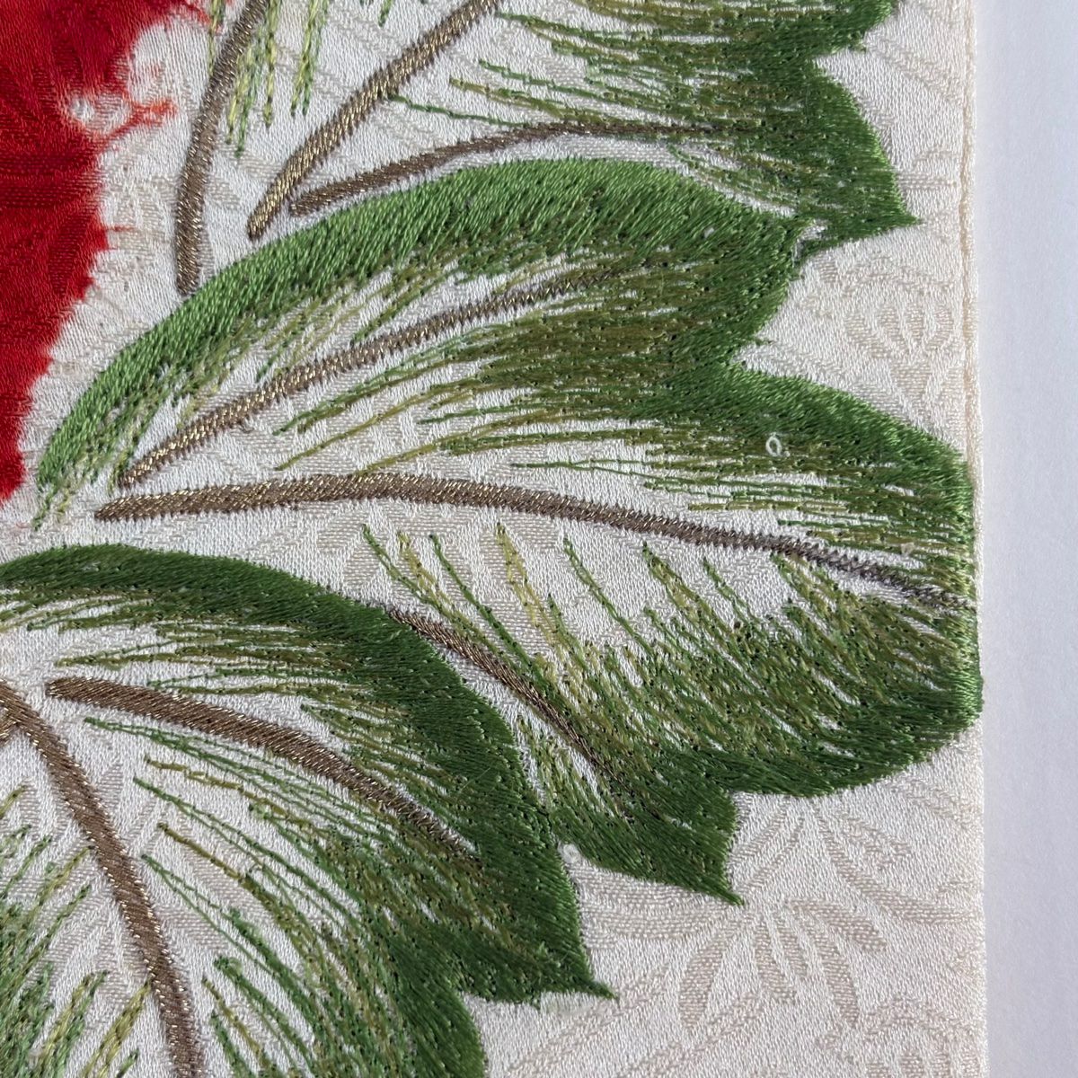 名古屋帶 優品級 草花紋紋 刺繡 絞染 奶油色 純蠶絲