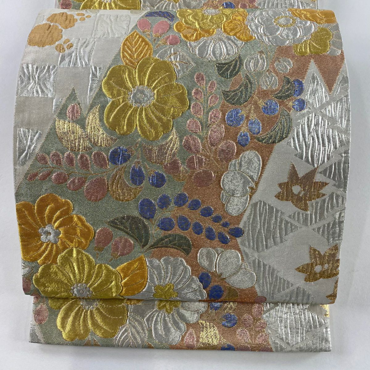 【美品】 袋帶 秀品級 草花紋紋 市松樹 金銀彩 金金箔 銀 六通 純蠶絲