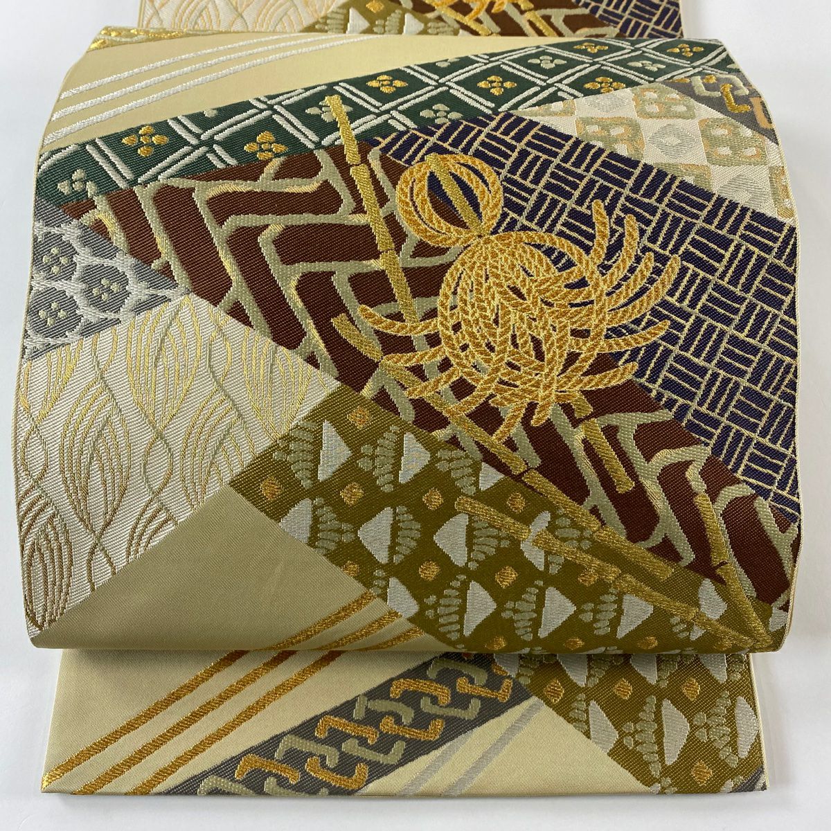 【美品】 袋帶 逸品級 幾何學 金銀彩 米色 六通 純蠶絲