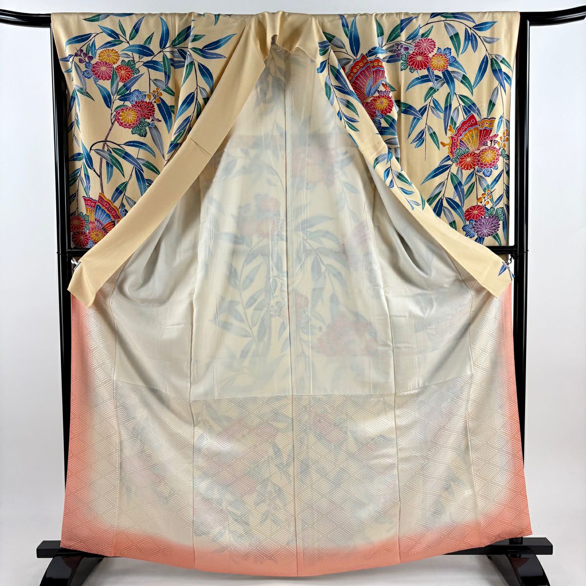 【美品】振袖禮服 身長166cm 袖長65cm M 雙層 蝶 菊花 絞織 米色 純蠶絲 名品級