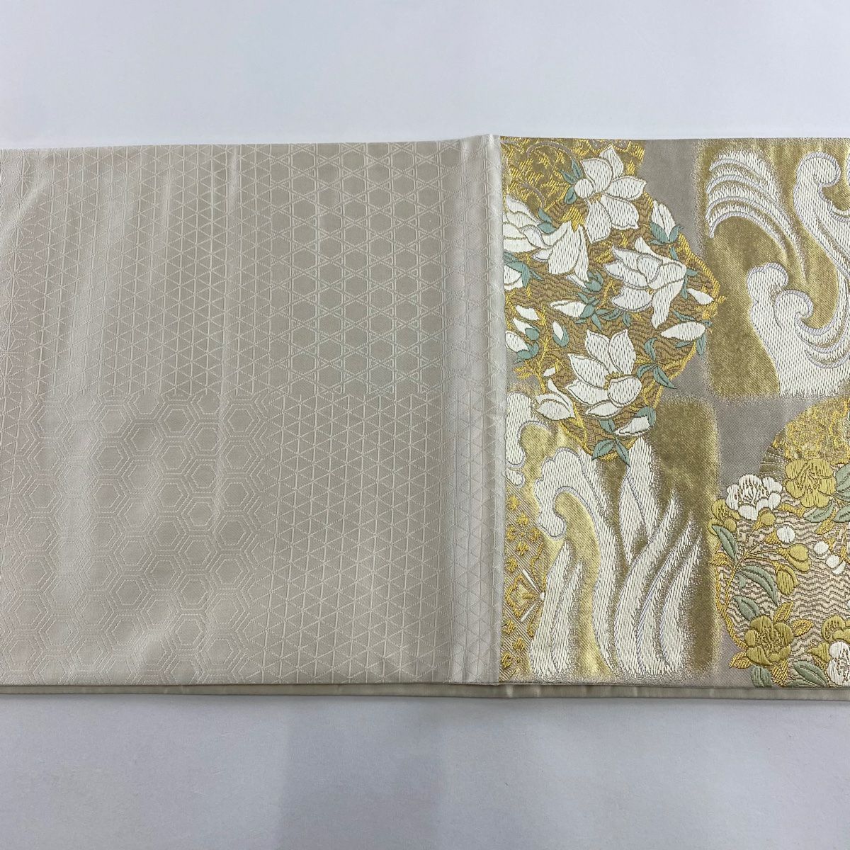 袋帶 秀品級 草花紋紋 波頭 金糸 金金箔 奶油 六通 純蠶絲