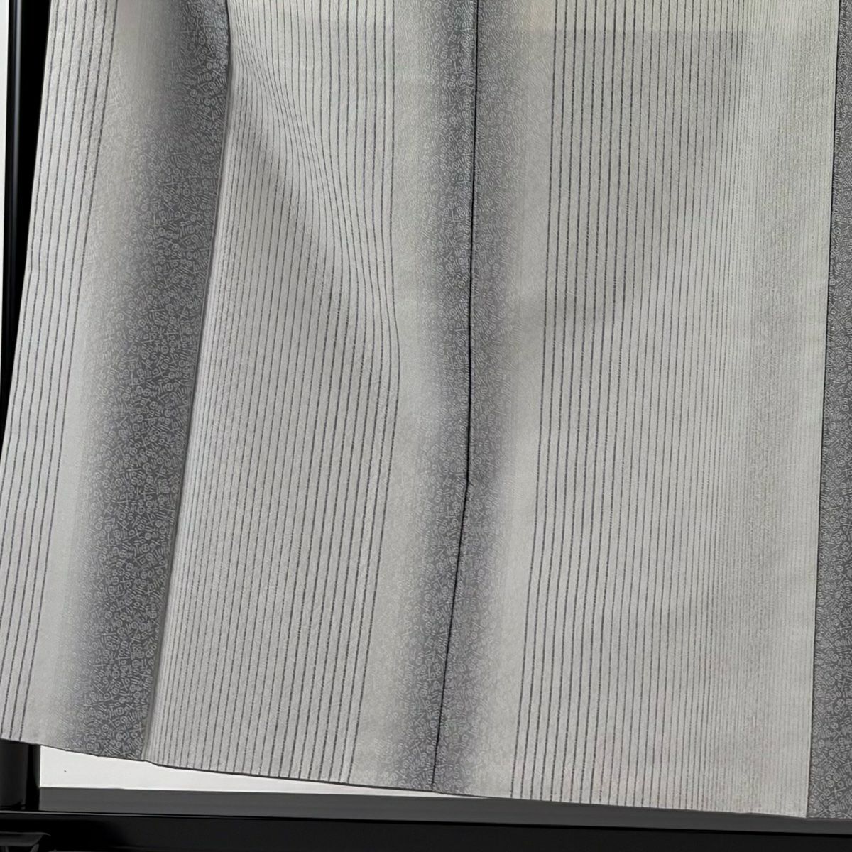 【美品】 小紋 身長157cm 袖長63cm S 雙層 縱條紋 地紋 漸層 灰色 純蠶絲 名品級