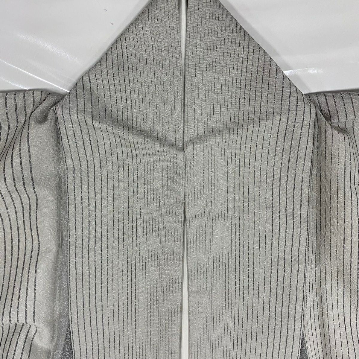 【美品】 小紋 身長157cm 袖長63cm S 雙層 縱條紋 地紋 漸層 灰色 純蠶絲 名品級