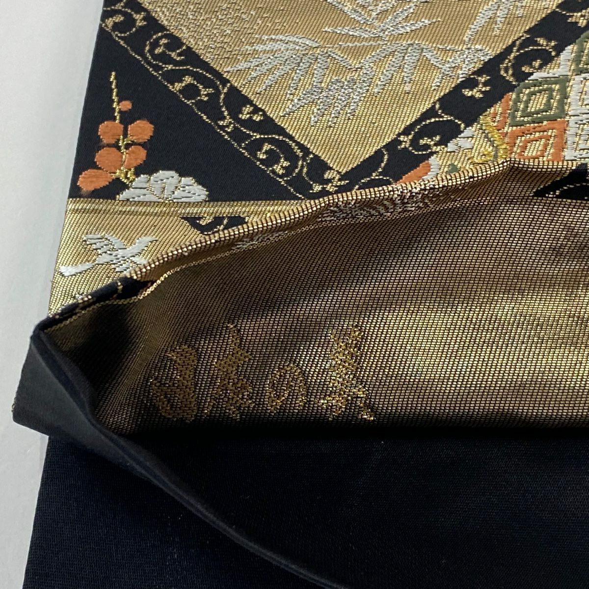 【美品】 袋帶 秀品級 華紋 草花紋 金銀絲 金金箔 黑 六通 純蠶絲