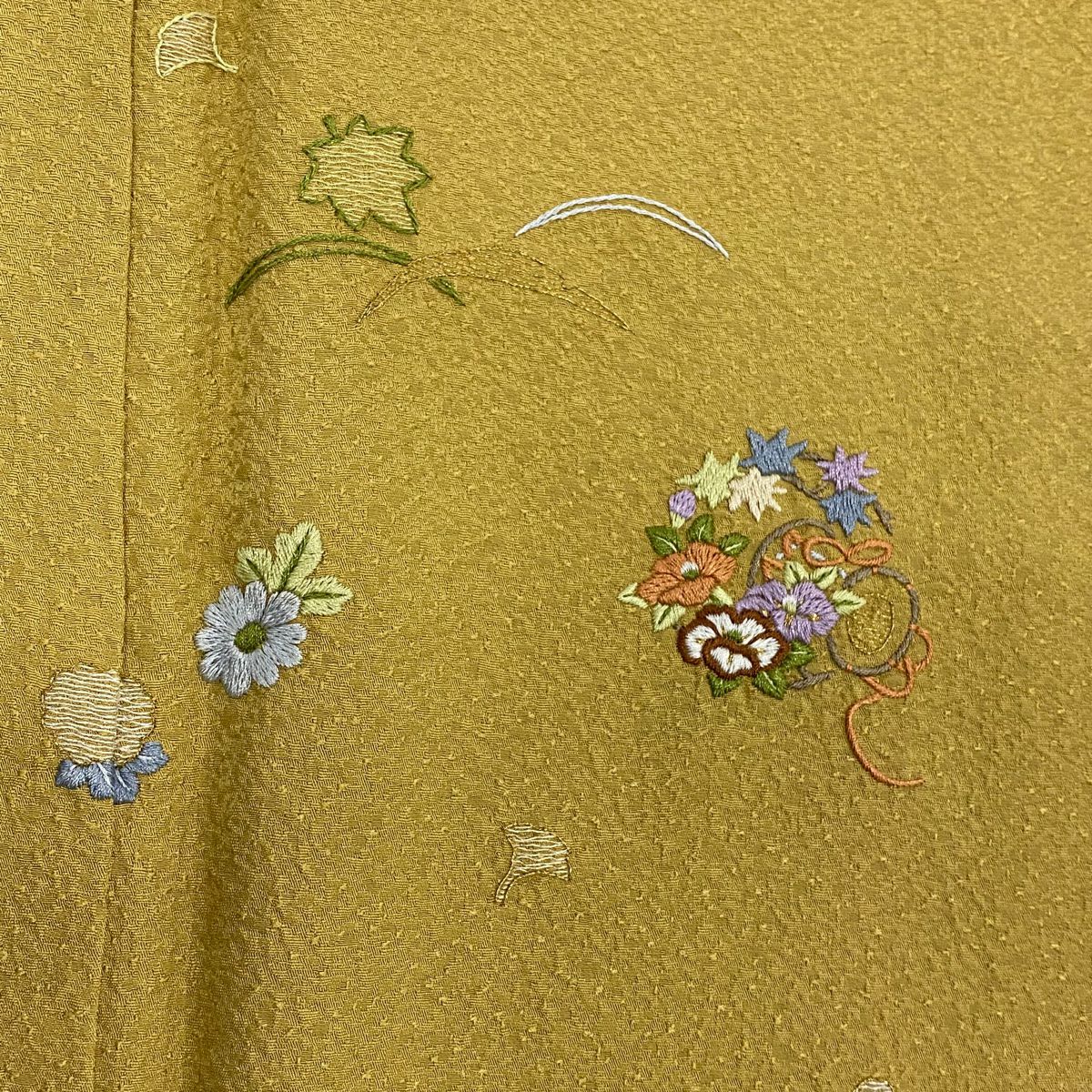 【美品】 付下 身長154.5cm 袖長62cm S 雙層 花丸紋 芝 刺繡 金絲 淺黃土色 純蠶絲 優品級