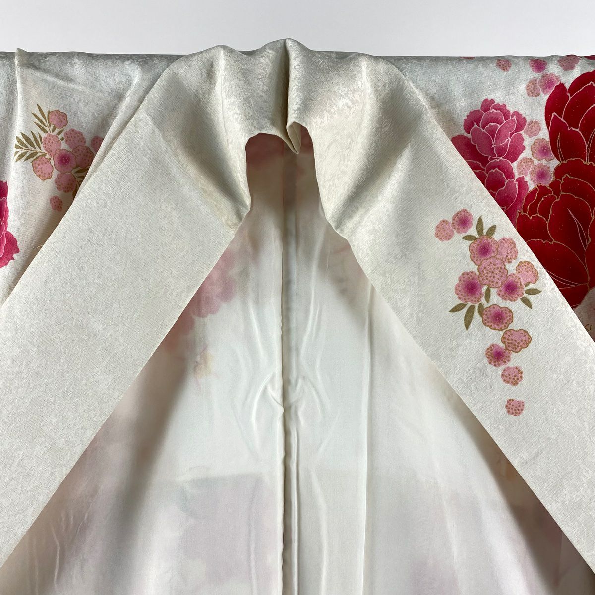 振袖禮服 身長156cm 袖長63cm S 雙層 薔薇 草花紋紋 金銀彩 金糸 奶油色 純蠶絲 逸品級