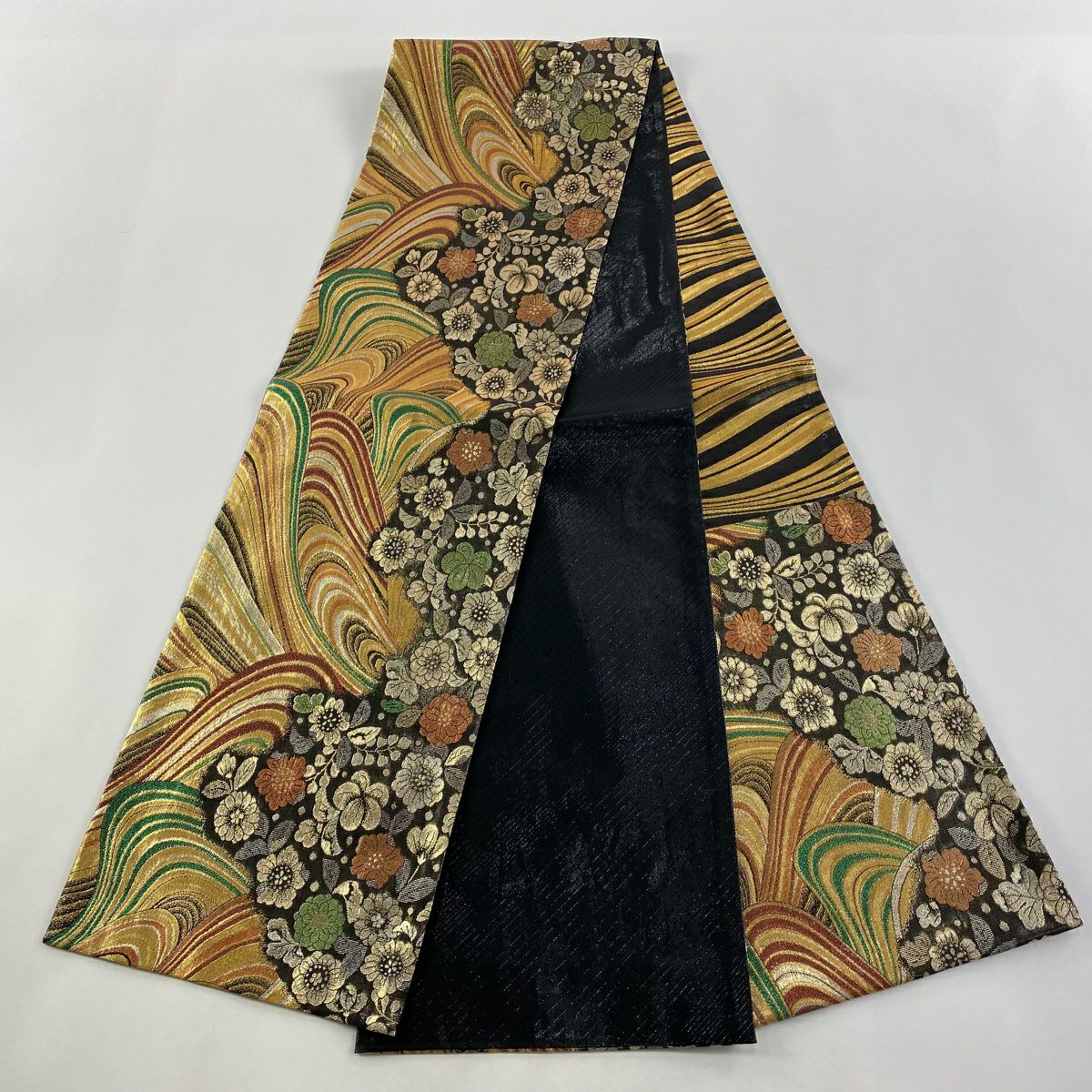 【美品】 袋帶 秀品級 草花紋紋 波紋 金金箔 金絲 墨色 六通 純蠶絲
