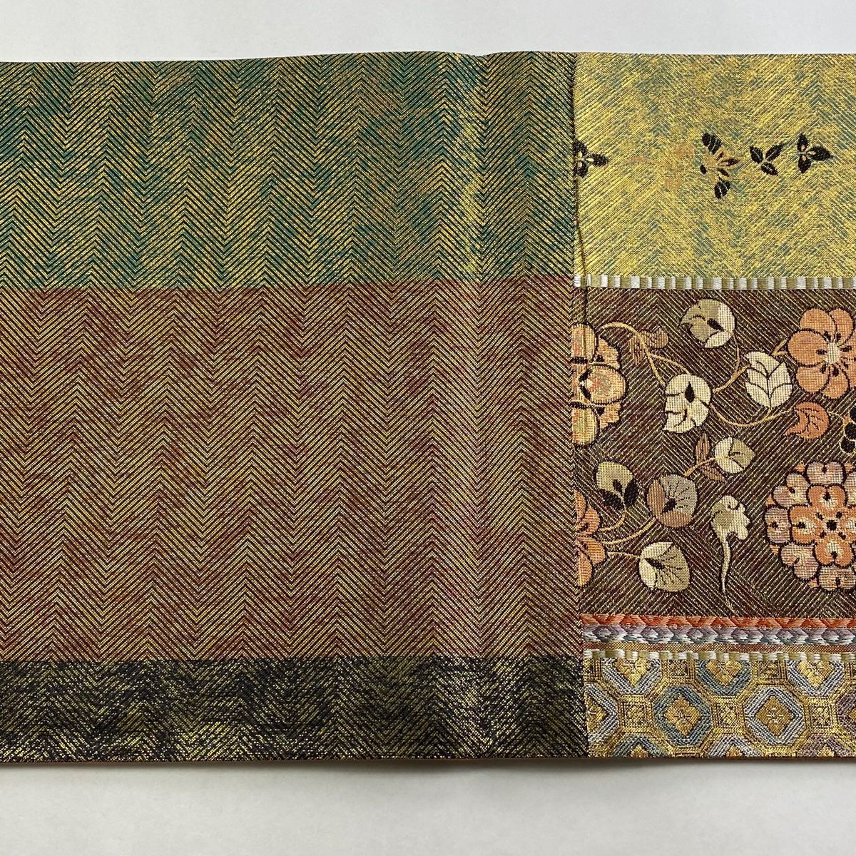 【美品】 袋帶 秀品級 草花紋紋 鳥 金金箔 黑 六通 純蠶絲