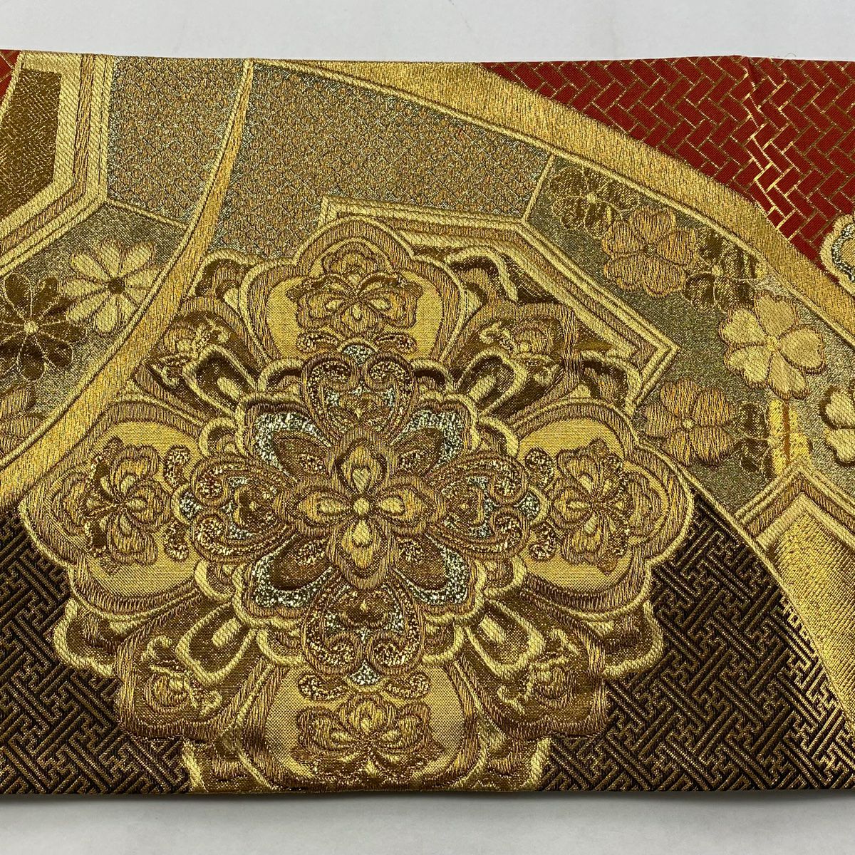 【美品】 袋帶 秀品級 華紋 紗綾形 金金箔 金絲 紅 六通 純蠶絲