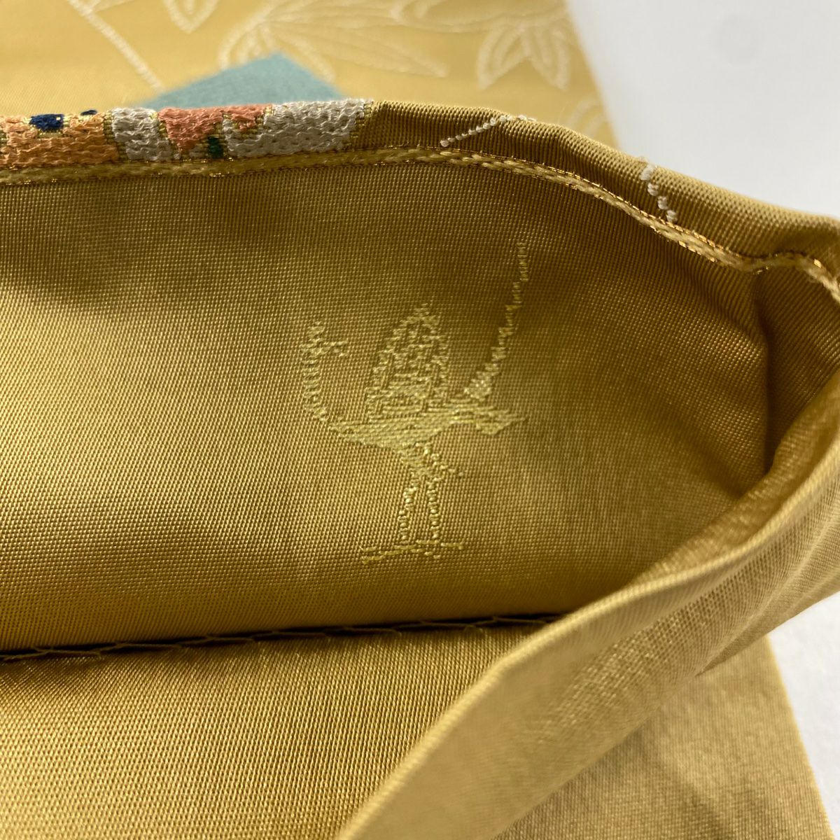 袋帶 逸品級 白綾苑大庭 落款あり 色紙 松樹竹子梅花 金金箔 黃土 深色 六通 純蠶絲