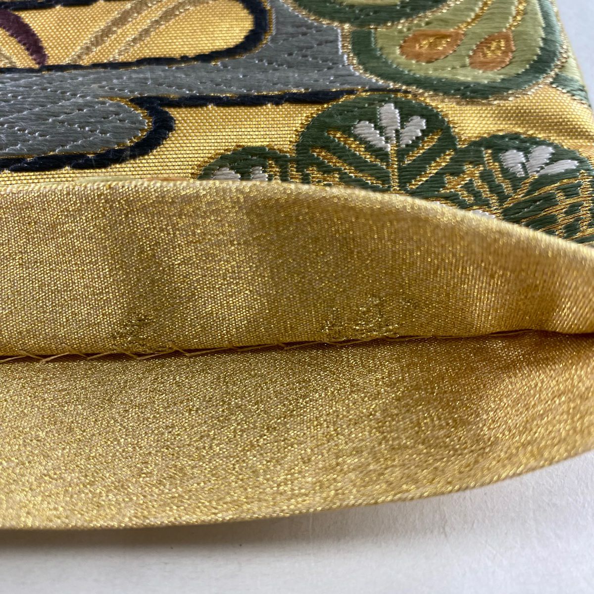【清倉特賣】 【美品】 袋帶 名品級 草花紋紋 霞 金絲 唐織 金色 六通 純蠶絲