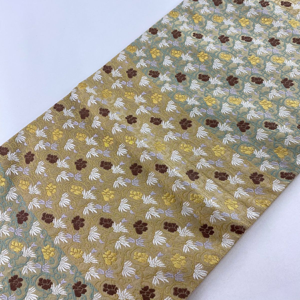 【清倉特賣】 【美品】 袋帶 名品級 花唐草紋 金絲 米色 六通 純蠶絲