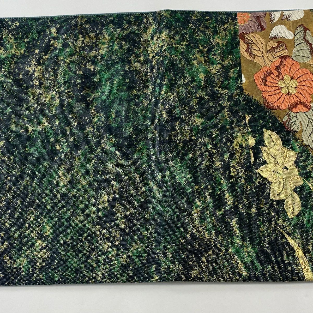 【美品】 袋帶 秀品級 草花紋紋 蝶 金糸 金金箔 深綠 六通 純蠶絲