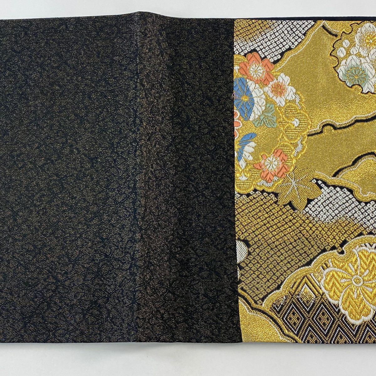 【美品】 袋帶 秀品級 花丸紋 雪輪 唐織 金金箔 金色 六通 純蠶絲