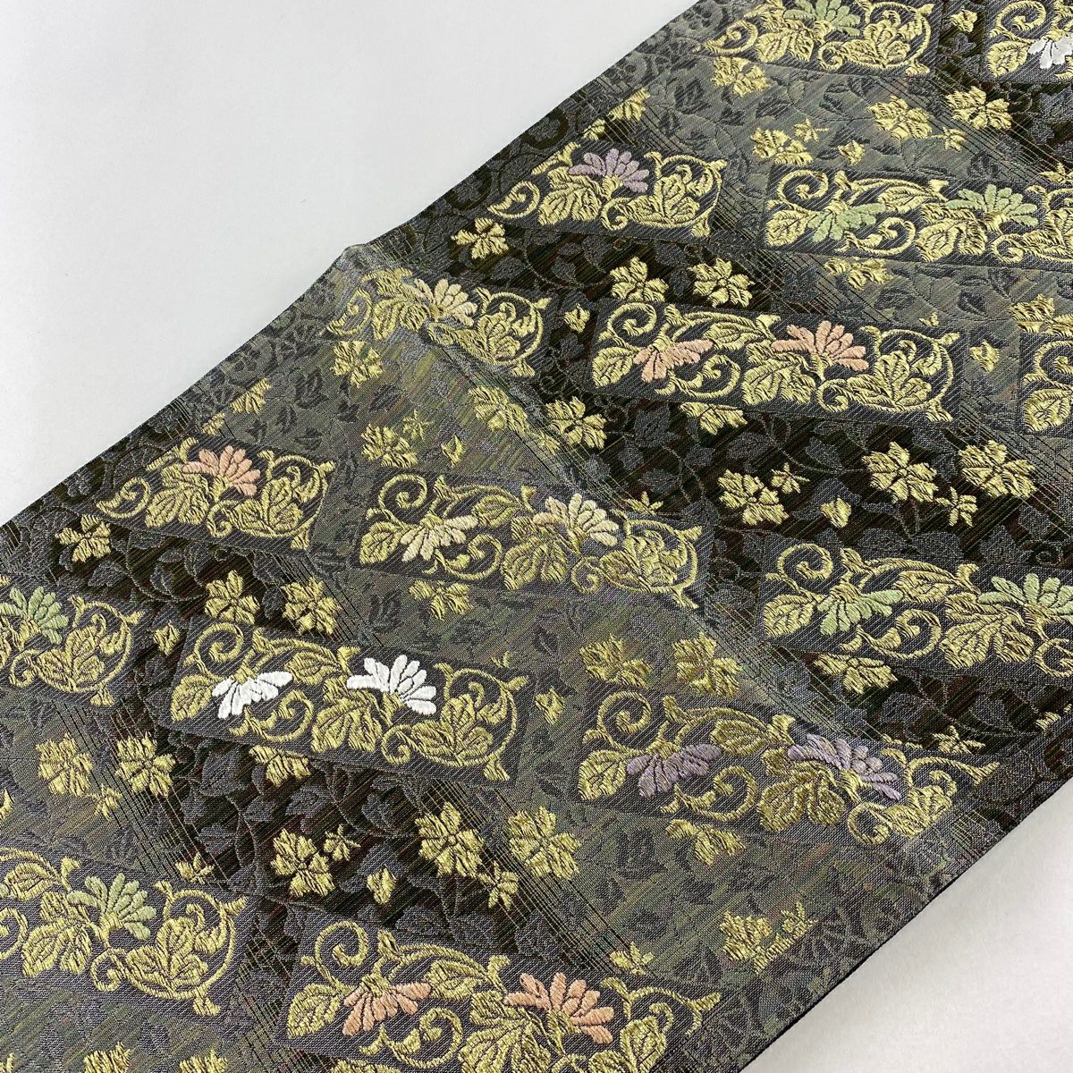 【庫存清倉】 【美品】 袋帶 名品級 草花紋紋 斜紋 金銀彩 刺繡 灰色 六通 純蠶絲