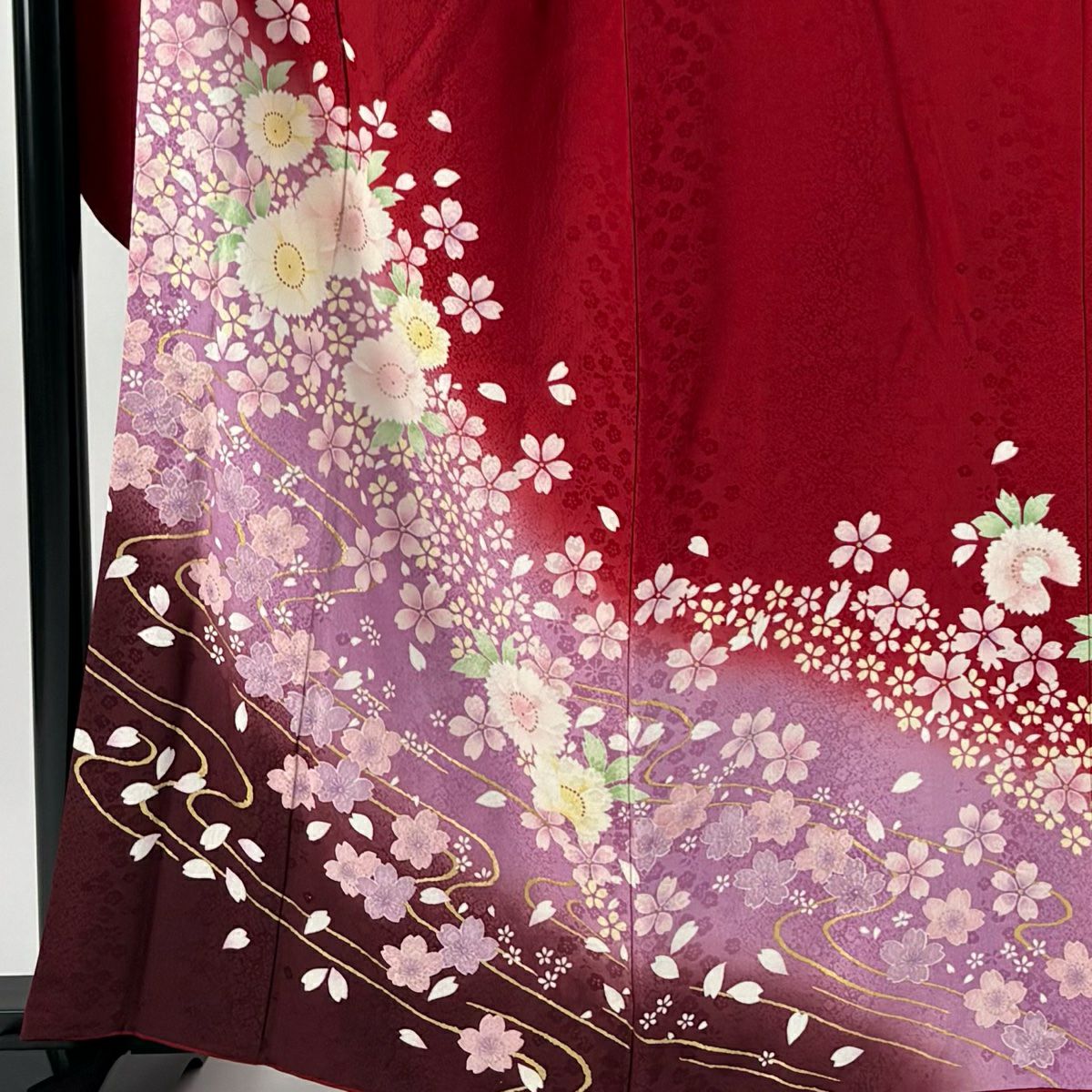 振袖禮服 身長162cm 袖長65.5cm M 雙層 櫻花 流水 金彩裝飾 漸層 紅 純蠶絲 名品級