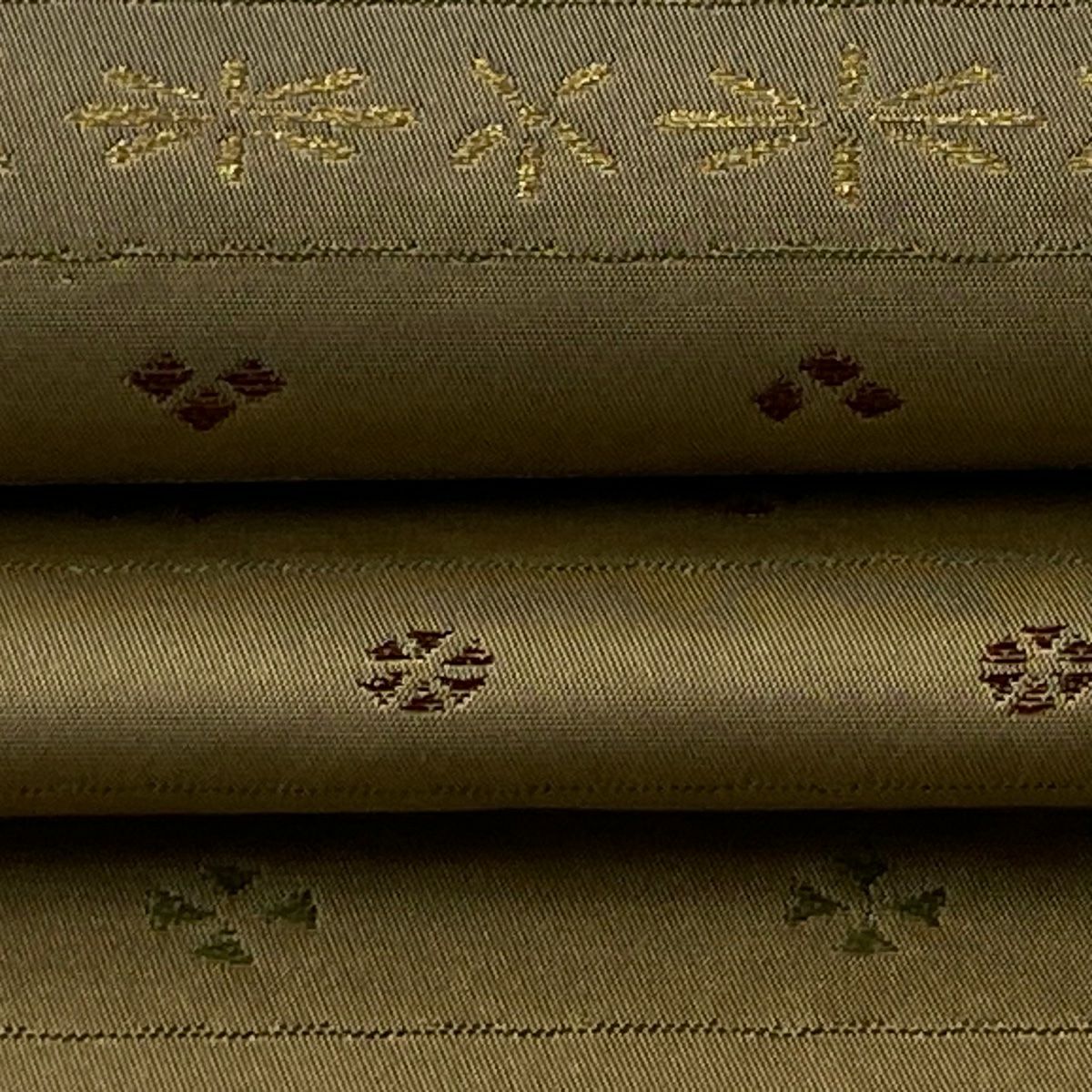 【美品】 袋帶 逸品級 となみ織物 落款あり 証紙あり 關西裁縫 縞 菱 金絲 茶 六通 純蠶絲