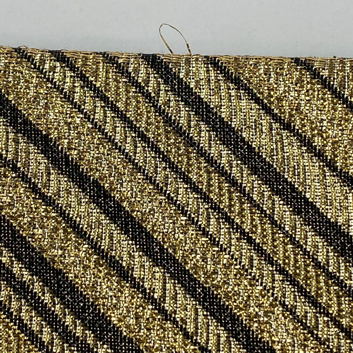 【美品】 袋帶 秀品級 草花紋紋 蝶 金絲 金金箔 金色 六通 純蠶絲