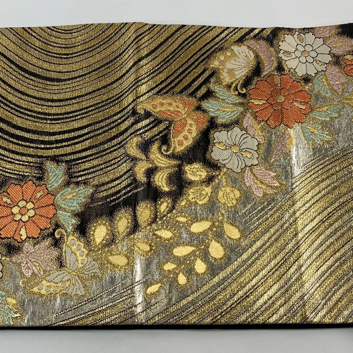 【美品】 袋帶 秀品級 草花紋紋 蝶 金絲 金金箔 金色 六通 純蠶絲