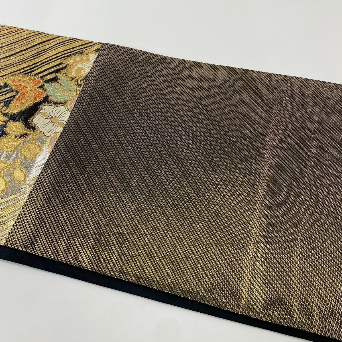 【美品】 袋帶 秀品級 草花紋紋 蝶 金絲 金金箔 金色 六通 純蠶絲