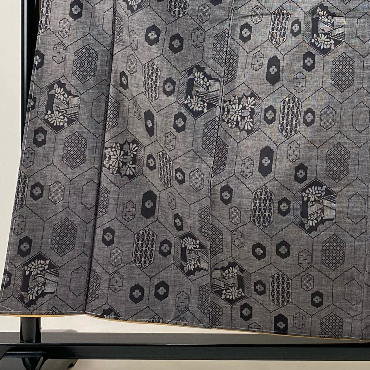 【美品】 紬織 身長158cm 袖長63.5cm S 雙層 龜甲 菊花 茶紫 純蠶絲 秀品級